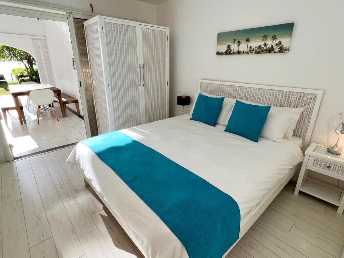 Caro'S Beachfront Тру-о-Биш Экстерьер фото